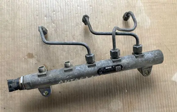 Opel Antara Fuel main line pipe 0445214174 054363L4 0281003937