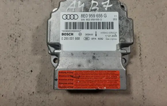 Audi A4 S4 B7 8E 8H Airbag control unit/module 0285001668