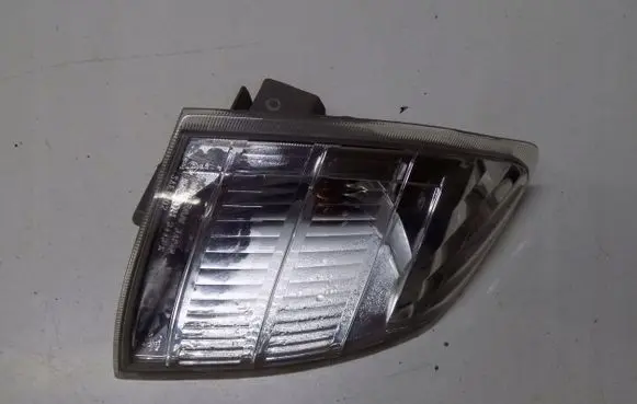 Nissan X-Trail T30 Headlight/headlamp