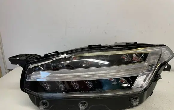 Volvo XC90 Headlight/headlamp 31655157 89914591
