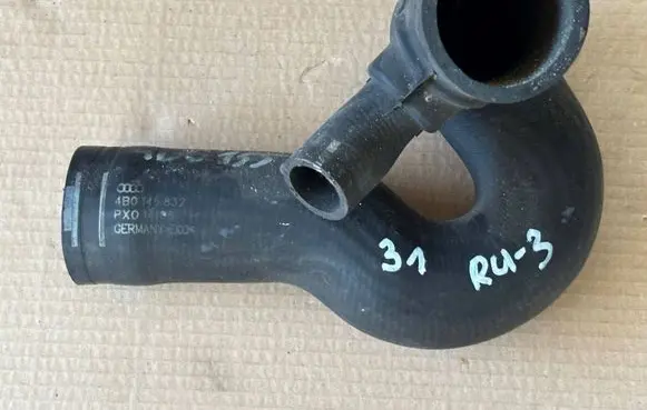 Intercooler hose/pipe