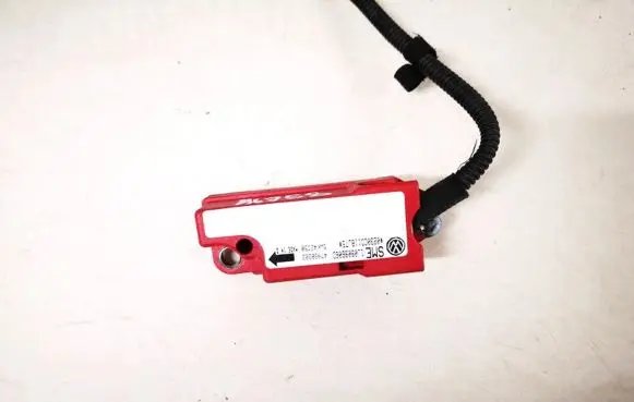 Volkswagen Golf IV Airbag deployment crash/impact sensor 1j0909606d 5wk42350
