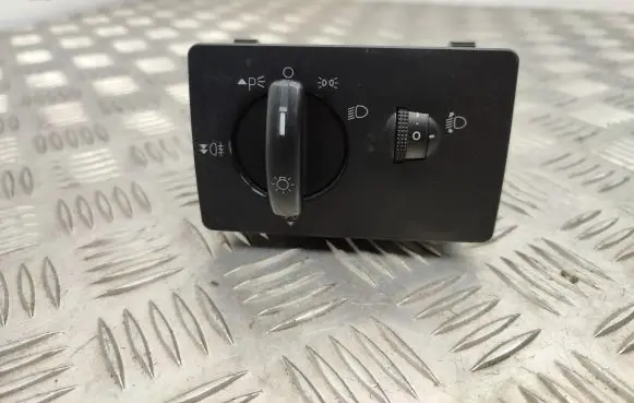 Ford Focus C-MAX Light switch 7M5T13A024LA