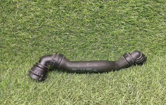 BMW 5 G30 G31 G38 Engine coolant pipe/hose 9317614 6421931761405 16383510