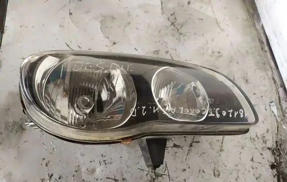 Toyota Corolla E110 Headlight/headlamp HB312V60W