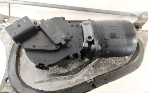 Renault Laguna II Wiper motor