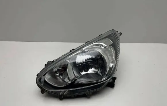 Mitsubishi Space Star Headlight/headlamp 8301C193
