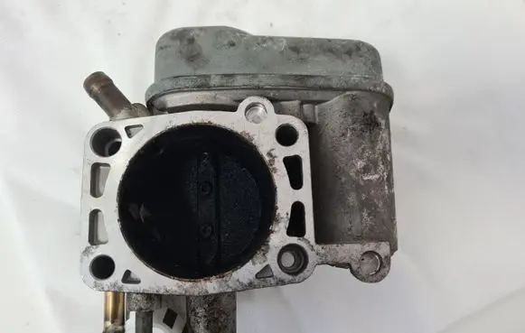 Opel Zafira A Throttle valve 25177983 14702B1131