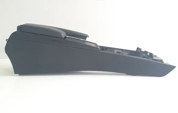 Mercedes-Benz C W204 Center console A2046800050 A2046800150