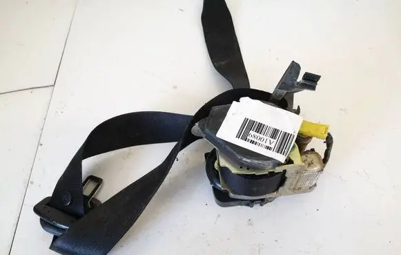Mercedes-Benz CLK A208 C208 Front seatbelt 560496211