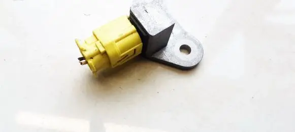 Nissan Qashqai+2 Airbag deployment crash/impact sensor