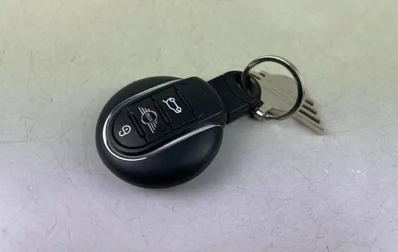 Mini One - Cooper F56 F55 Ignition key/card 5A56075