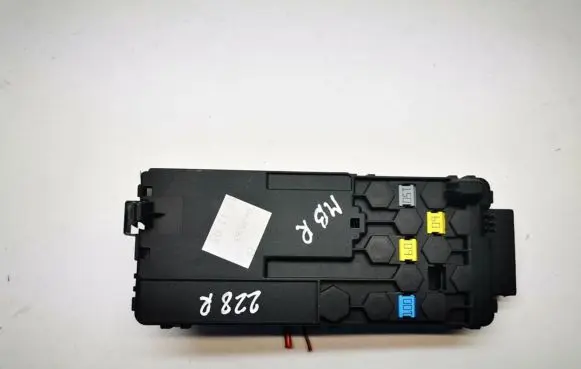 Mercedes-Benz R W251 Fuse module 2115452601 013948411 11394842