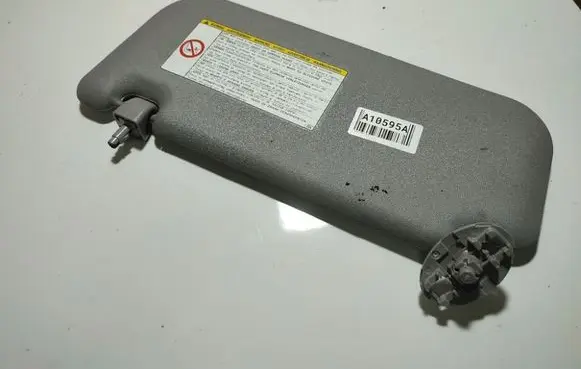 Toyota Yaris Sun visor
