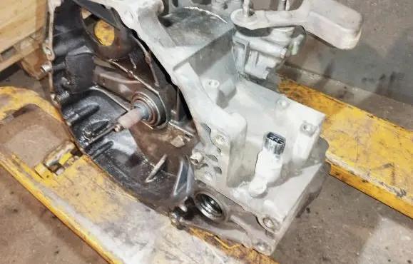 Honda Stream Manual 5 speed gearbox SSWM1006711
