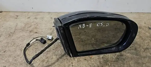 Mercedes-Benz E W211 Front door electric wing mirror 330080 2038107293