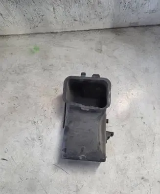 BMW 7 F01 F02 F03 F04 Air intake duct part 13717577470
