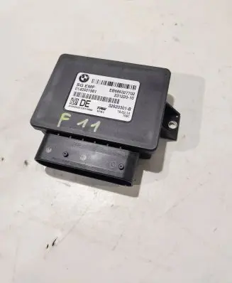 BMW 5 F10 F11 Hand brake control module 6863277 23122010 32620301B