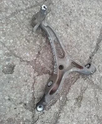 Mercedes-Benz ML W164 Front lower control arm/wishbone