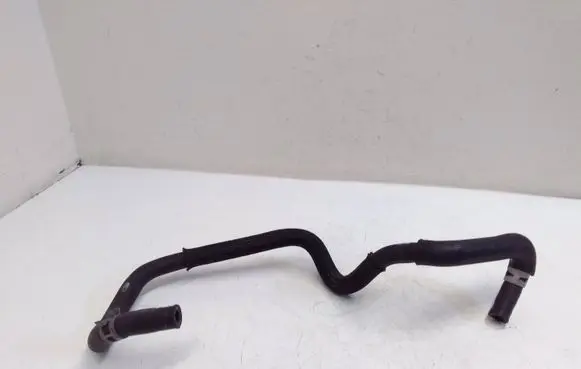 Toyota Prius (XW50) Engine coolant pipe/hose