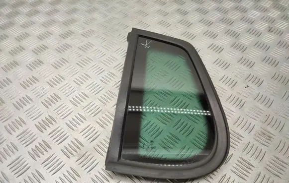Volkswagen Tiguan Rear side window 43R001667 5N0845041