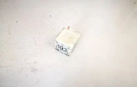 Volkswagen Golf IV Other relay 357911253