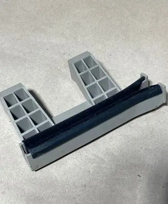 Hyundai Kona I Front door windshield rail 82550J9000