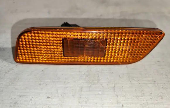 Volvo S80 Front fender indicator light 30744360