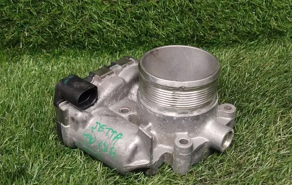 Volkswagen Jetta VI Throttle valve 06K133062D 0280750588