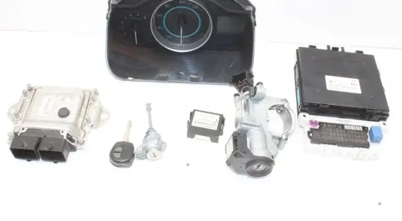 Suzuki Ignis Engine ECU kit and lock set 3391081P00