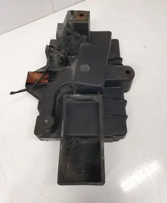 Battery tray