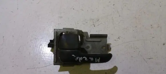 Mazda 626 Front door interior handle mdh20i