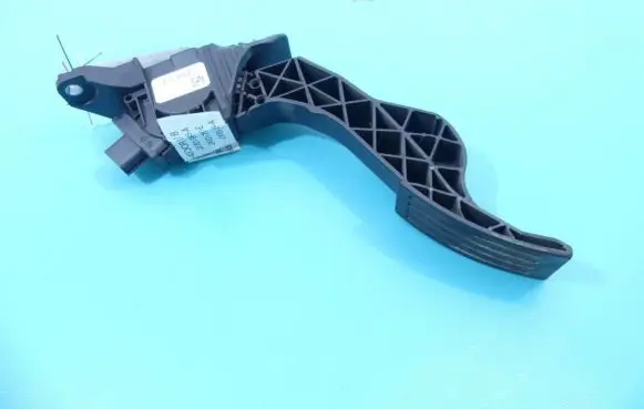 Ford Focus Accelerator throttle pedal 6PV012851-00 IMPRK1000537
