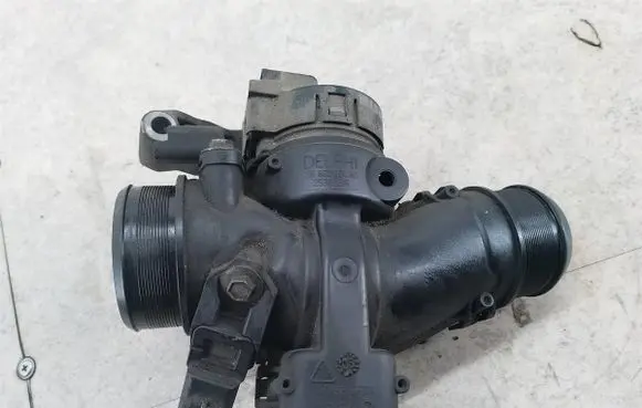 Citroen C4 I Throttle body valve 9660030480