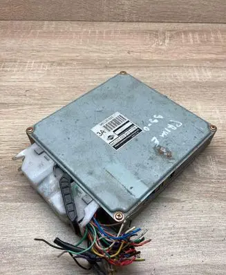 Nissan Primera Engine control unit/module ECU MEC20520 A11116