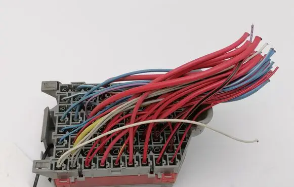 Volvo S60 Fuse module 9162439