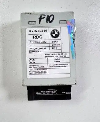 BMW 5 F10 F11 Tire pressure control unit 6796604 053100100606 2000016063