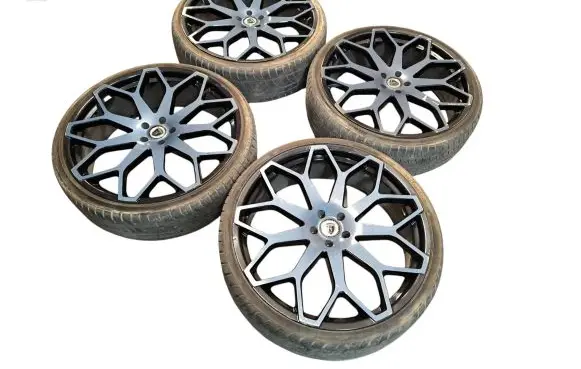 Dodge Charger R24 light alloy rim