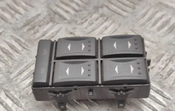 Ford Mondeo Mk III Electric window control switch 3S7T14A132BA