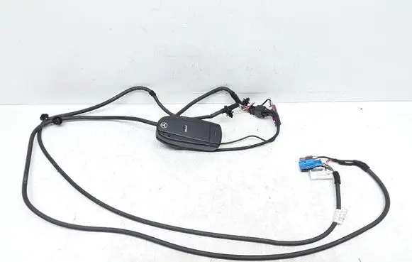 Mercedes-Benz S W221 Bluetooth control unit module A2218201811 B67876168 A2218202715