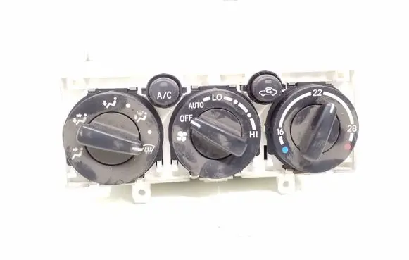 Toyota Corolla E110 Climate control unit 5590005090