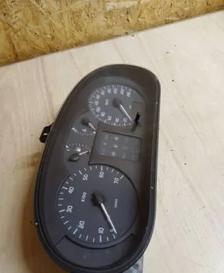 Renault Scenic I Speedometer (instrument cluster) 8200071820 501020710000 2200071820