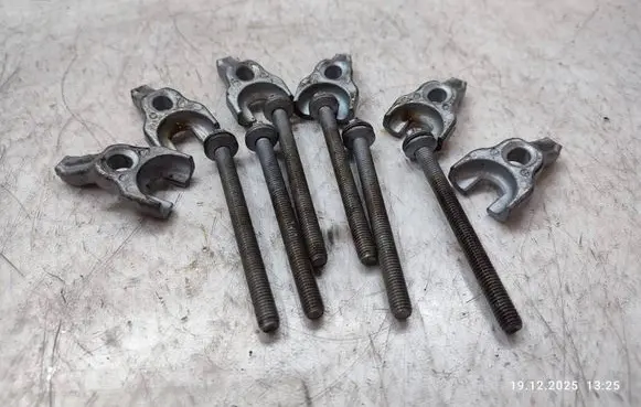 Fuel Injector clamp holder