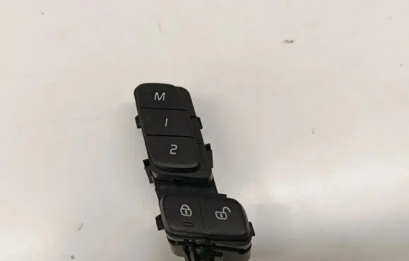 Volvo XC60 Seat memory switch 31489631
