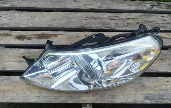 Citroen Jumpy Headlight/headlamp 1400455580