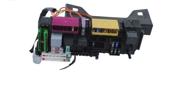 Volkswagen Golf VII Fuse box set 016706581