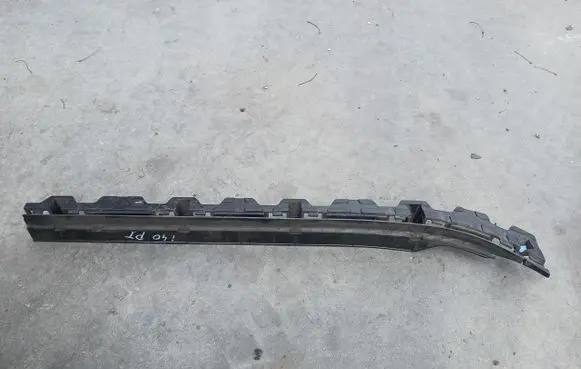Hyundai i40 Sill supporting ledge 877663Z000