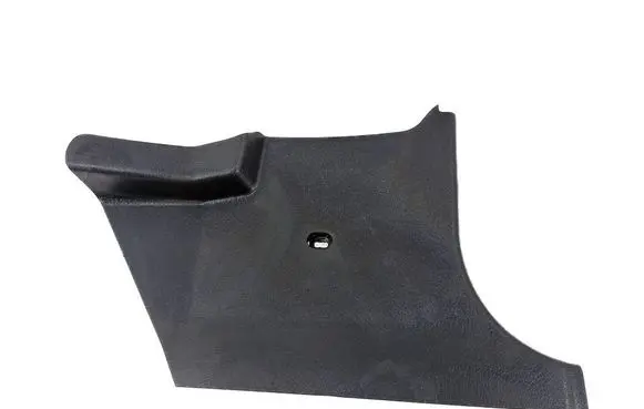 Foot area side trim