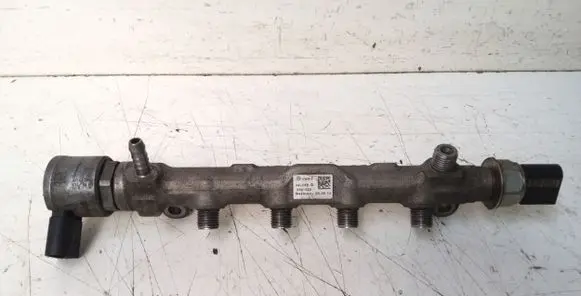 Volkswagen Golf VII Fuel main line pipe 04L089G