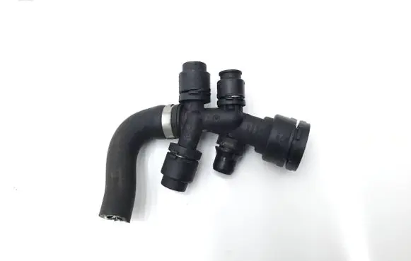 BMW 5 F10 F11 Engine coolant pipe/hose 8513834